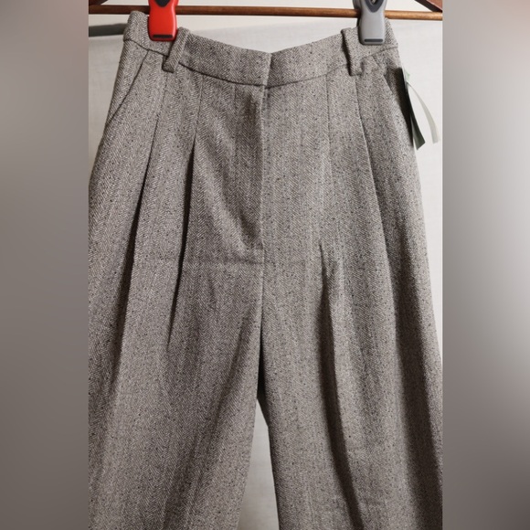 H&M Wide-Leg Trousers - Picture 8 of 8